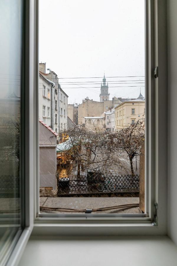 3 Room Apartments , Rohatyntsyv Street Lviv Exterior photo